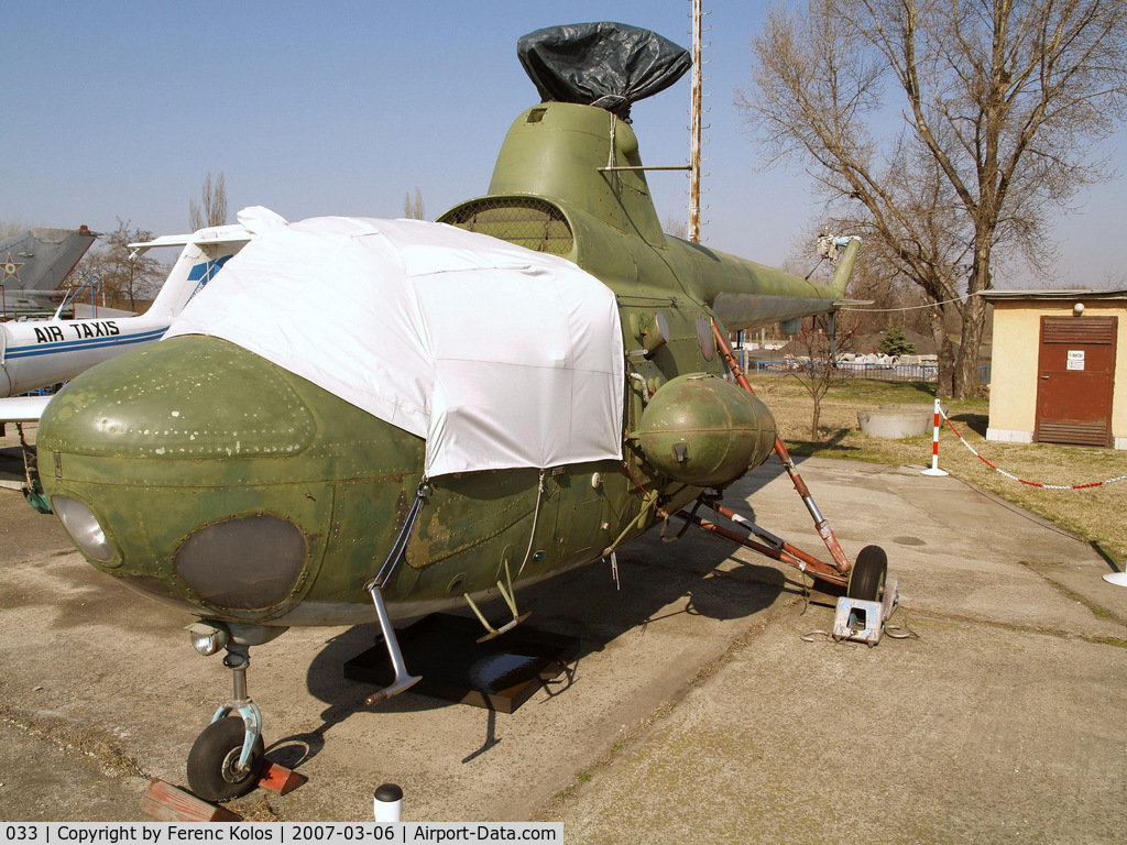 033, 1964 Mil Mi-1M C/N 401033, Csepel