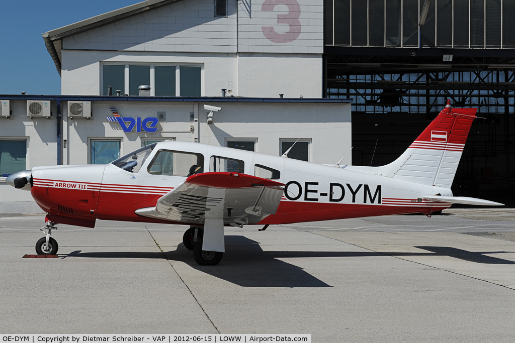 OE-DYM, Piper PA-28R-201 Cherokee Arrow III C/N 28R-7837072, Piper 28