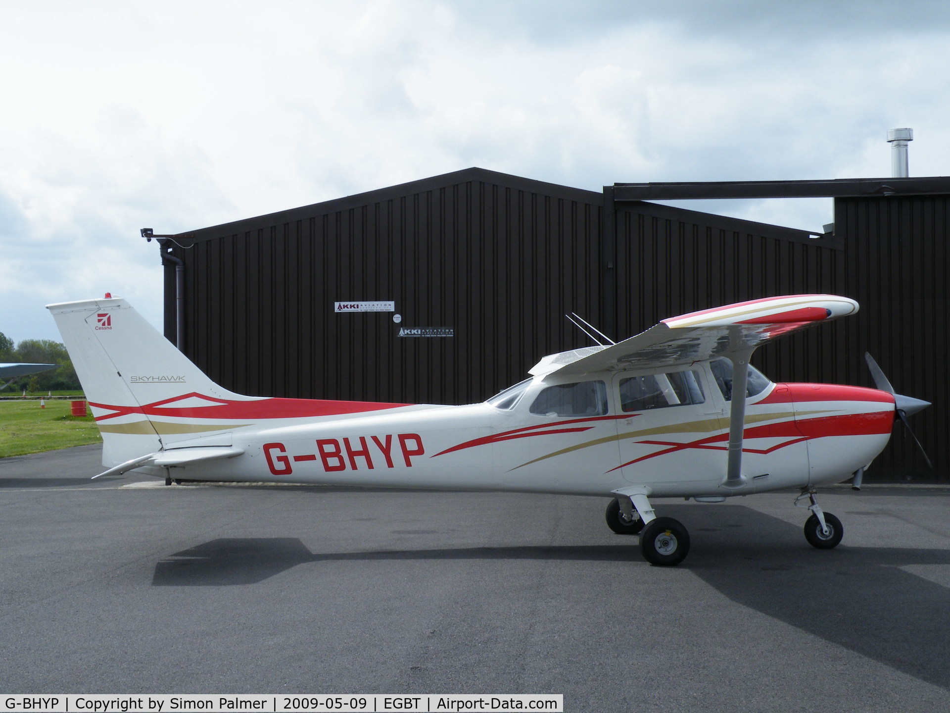 G-BHYP, 1974 Reims F172M Skyhawk Skyhawk C/N 1108, Cessna 172 when based at Turweston