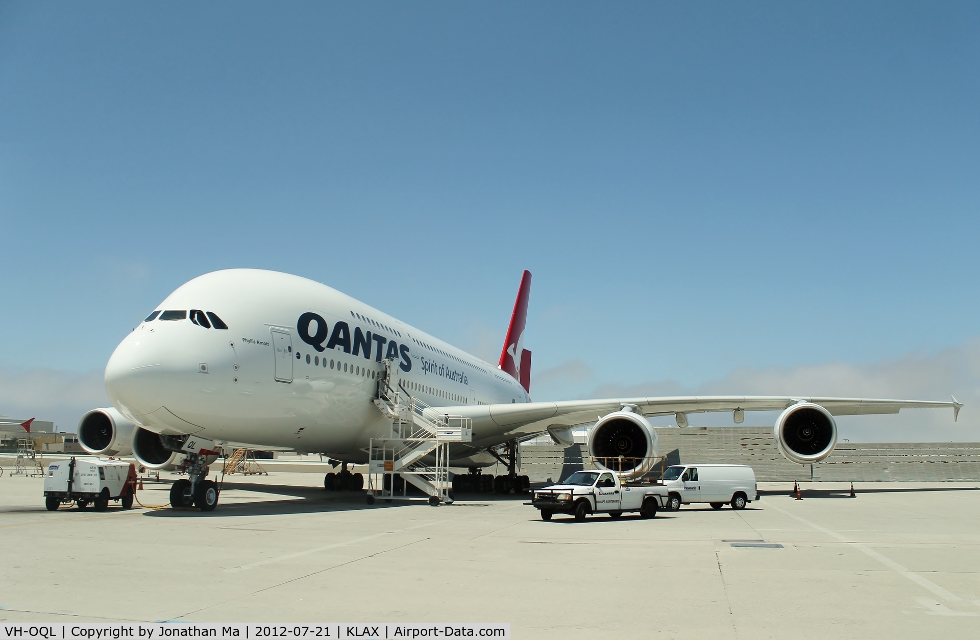 VH-OQL, 2011 Airbus A380-842 C/N 074, Qantas ramp