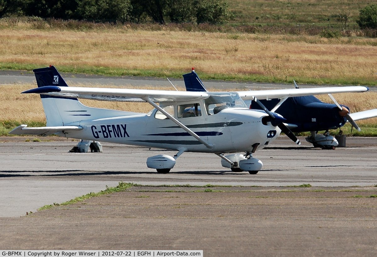 G-BFMX, 1978 Reims F172N Skyhawk C/N 1732, Visiting Reims/Cessna Skyhawk.