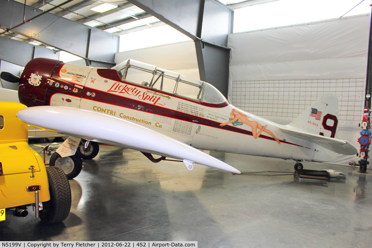 N5199V, 1960 North American SNJ-5 Texan C/N 43875, at Western Antique Aeroplane and Automobile Museum at Hood River, Oregon