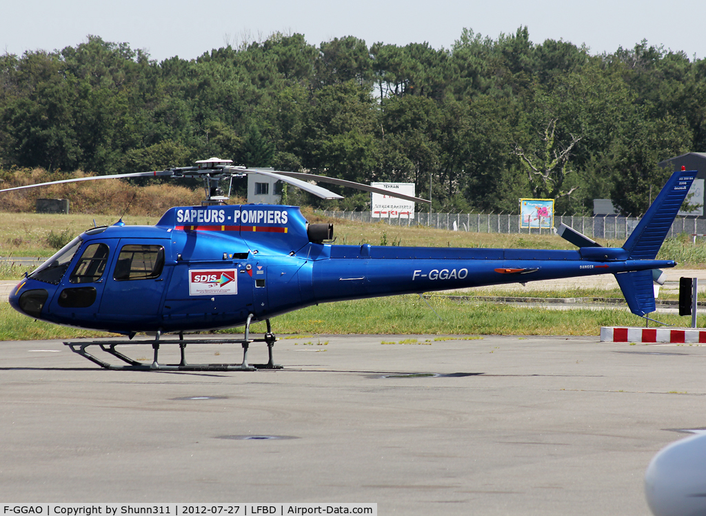 F-GGAO, Eurocopter AS-350B Ecureuil Ecureuil C/N 2208, Parked at the General Aviation area with additional 'Sapeur Pompier' titles