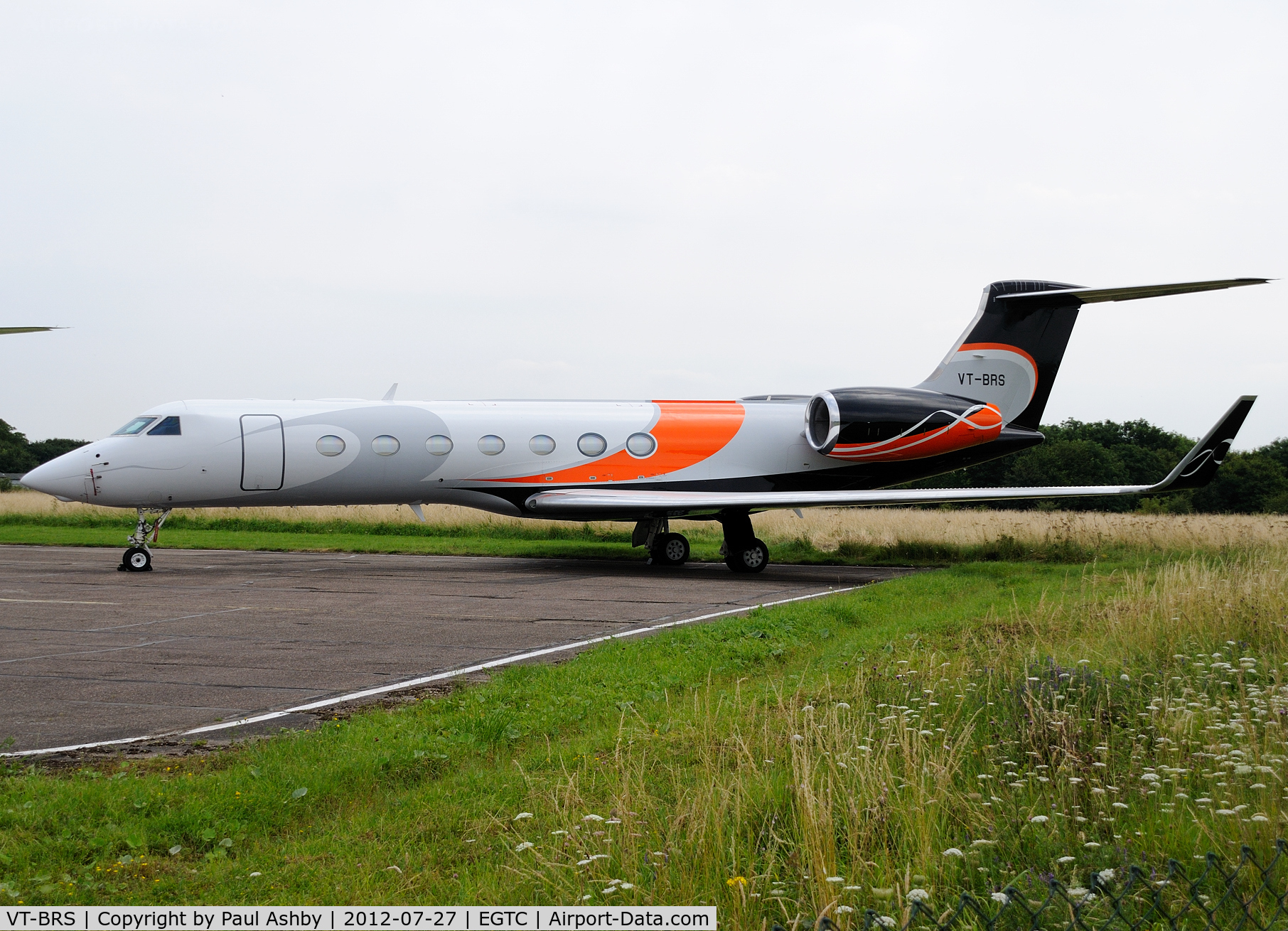 VT-BRS, 2007 Gulfstream Aerospace GV-SP (G550) C/N 5162, Gulfstream V parked at Cranfield during the Olympics