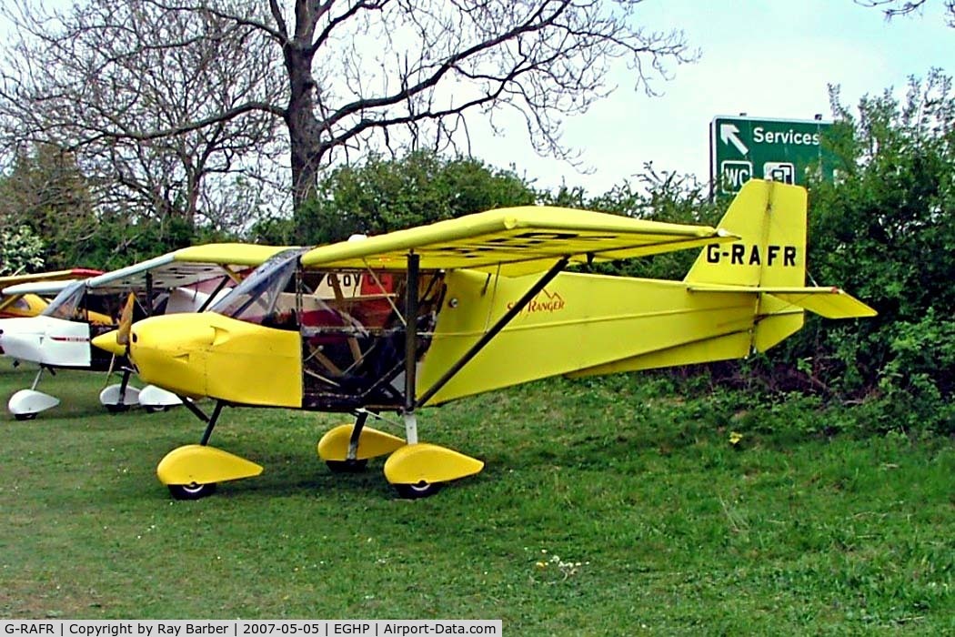 G-RAFR, 2004 Skyranger J2.2(1) C/N BMAA/HB/410, Parked here.