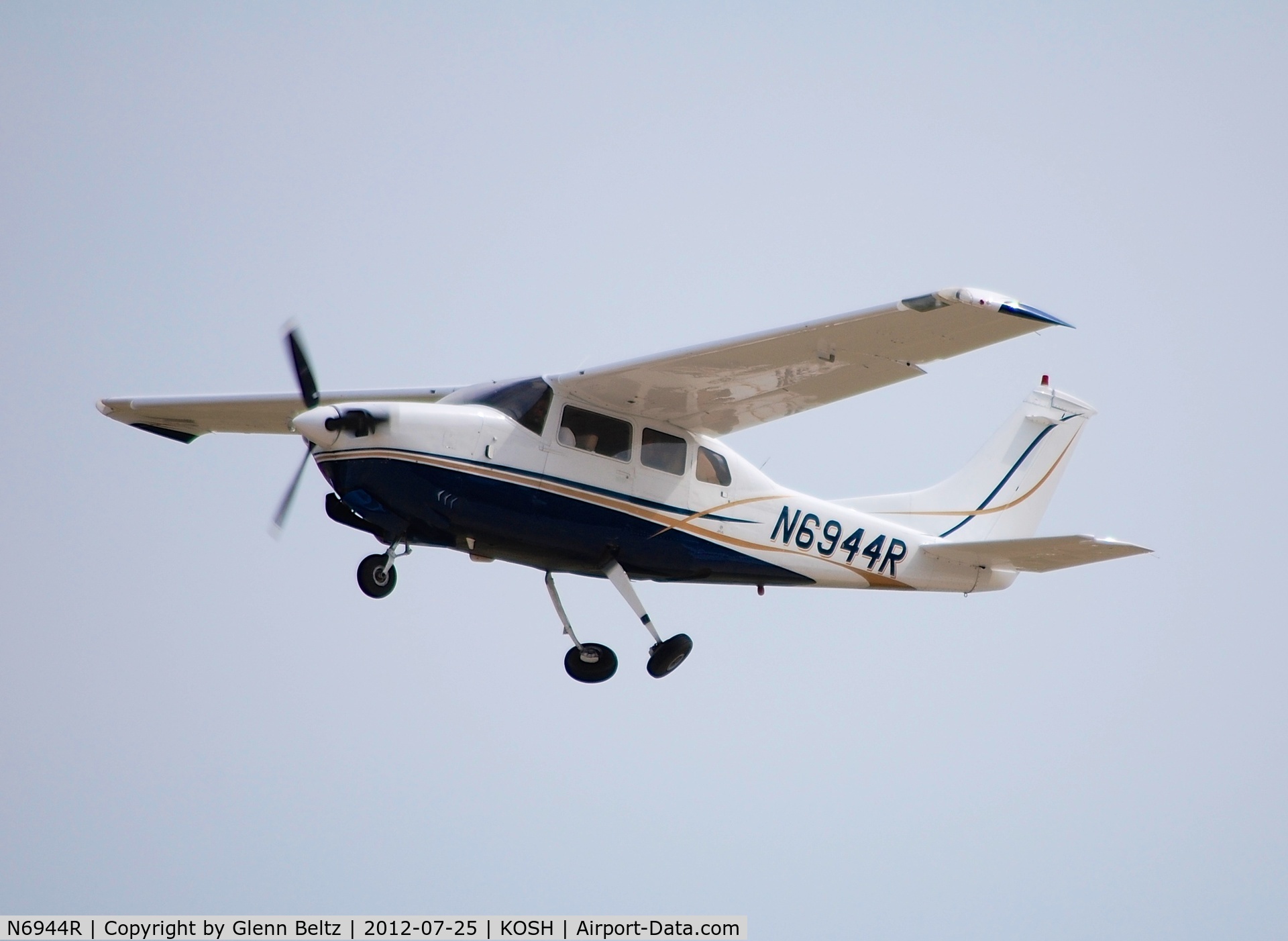 N6944R, 1968 Cessna T210H Turbo Centurion C/N T210-0344, Departing EAA Airventure/Oshkosh on 25 July 2012.