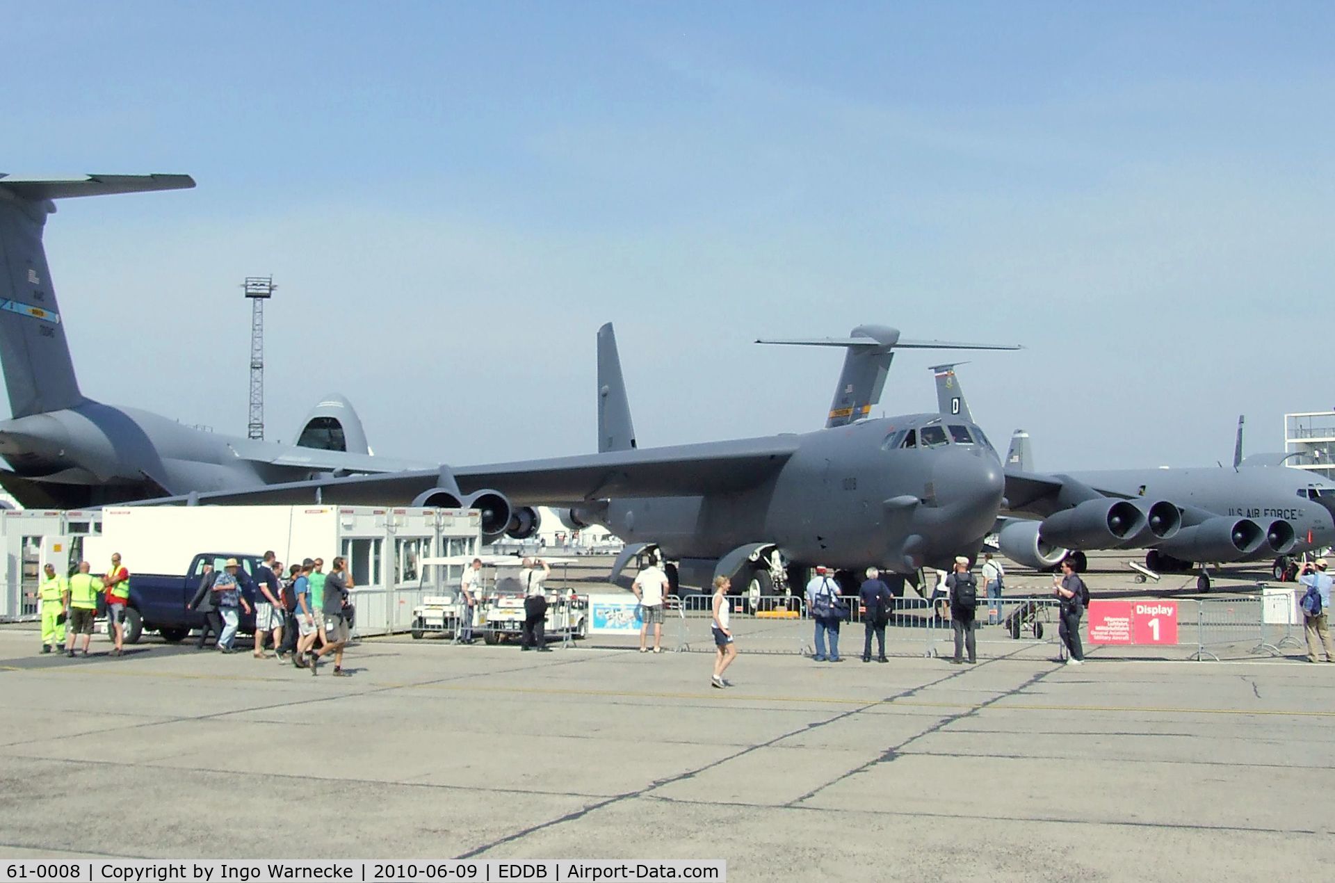 61-0008, 1961 Boeing B-52H Stratofortress C/N 464435, Boeing B-52H Stratofortress of the USAF at ILA 2010, Berlin