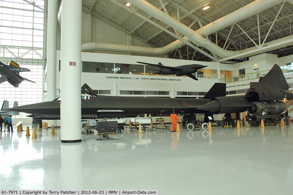 61-7971, Lockheed SR-71A Blackbird C/N 2022, At Evergreen Air and Space Museum