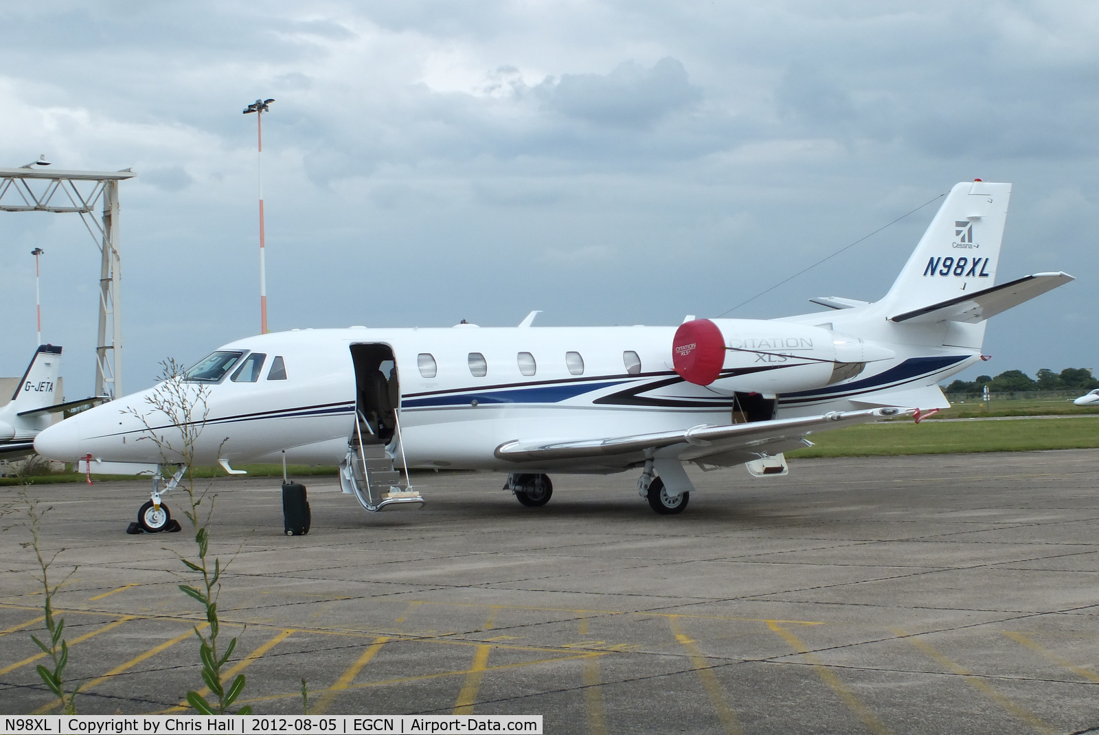 N98XL, 2011 Cessna 560XLS Plus Citation Excel C/N 560-6098, Cessna Demonstrator outside the Kinch Aviation hangar