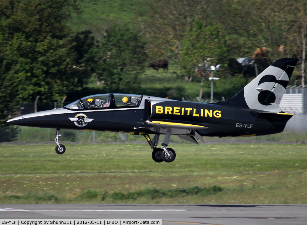 ES-YLF, Aero L-39 Albatros C/N 433141, Landing rwy 14R