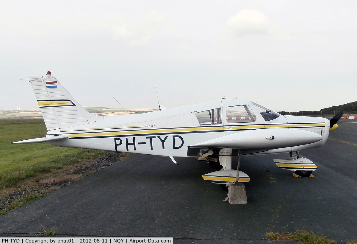PH-TYD, 1973 Piper PA-28-140 Cherokee Cruiser C/N 28-7325421, Weekend visitor to Newquay