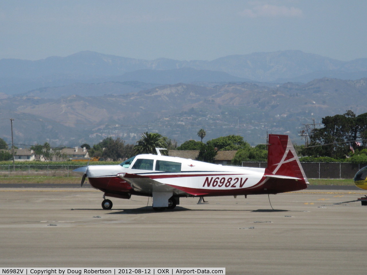 N6982V, 1976 Mooney M20F Executive C/N 22-1344, 1976 Mooney M20F EXECUTIVE, Lycoming IO-360-A1A 200 Hp, better uncluttered photo showing beautiful refinish.