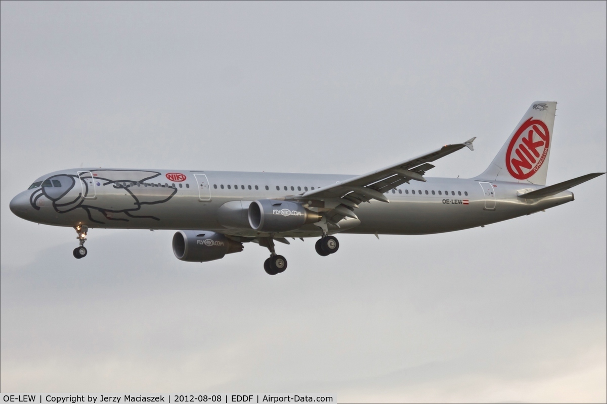 OE-LEW, 2011 Airbus A321-211 C/N 4611, Airbus A321-211