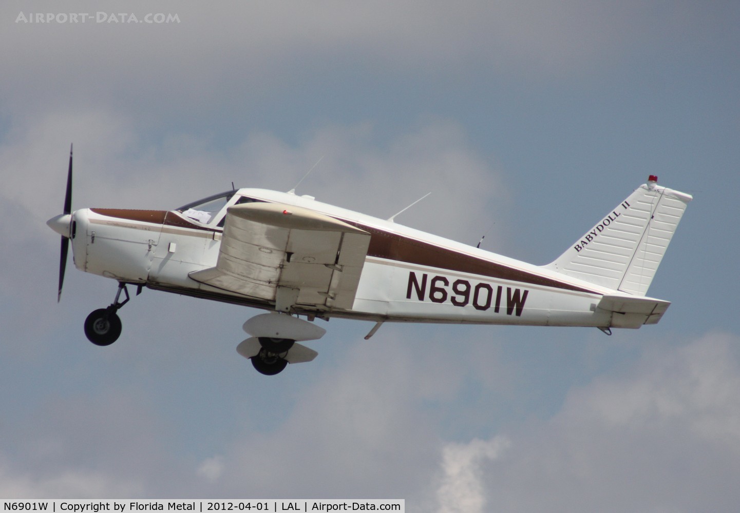 N6901W, 1965 Piper PA-28-140 C/N 28-21065, PA-28-140