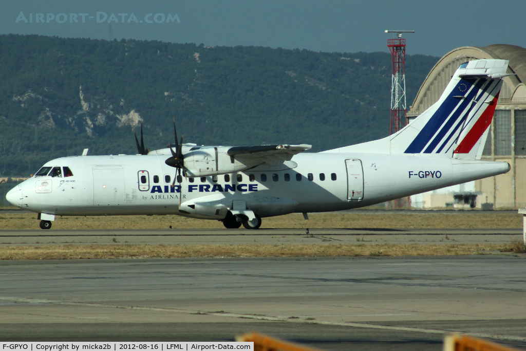 F-GPYO, 1997 ATR 42-500 C/N 544, Taxiing