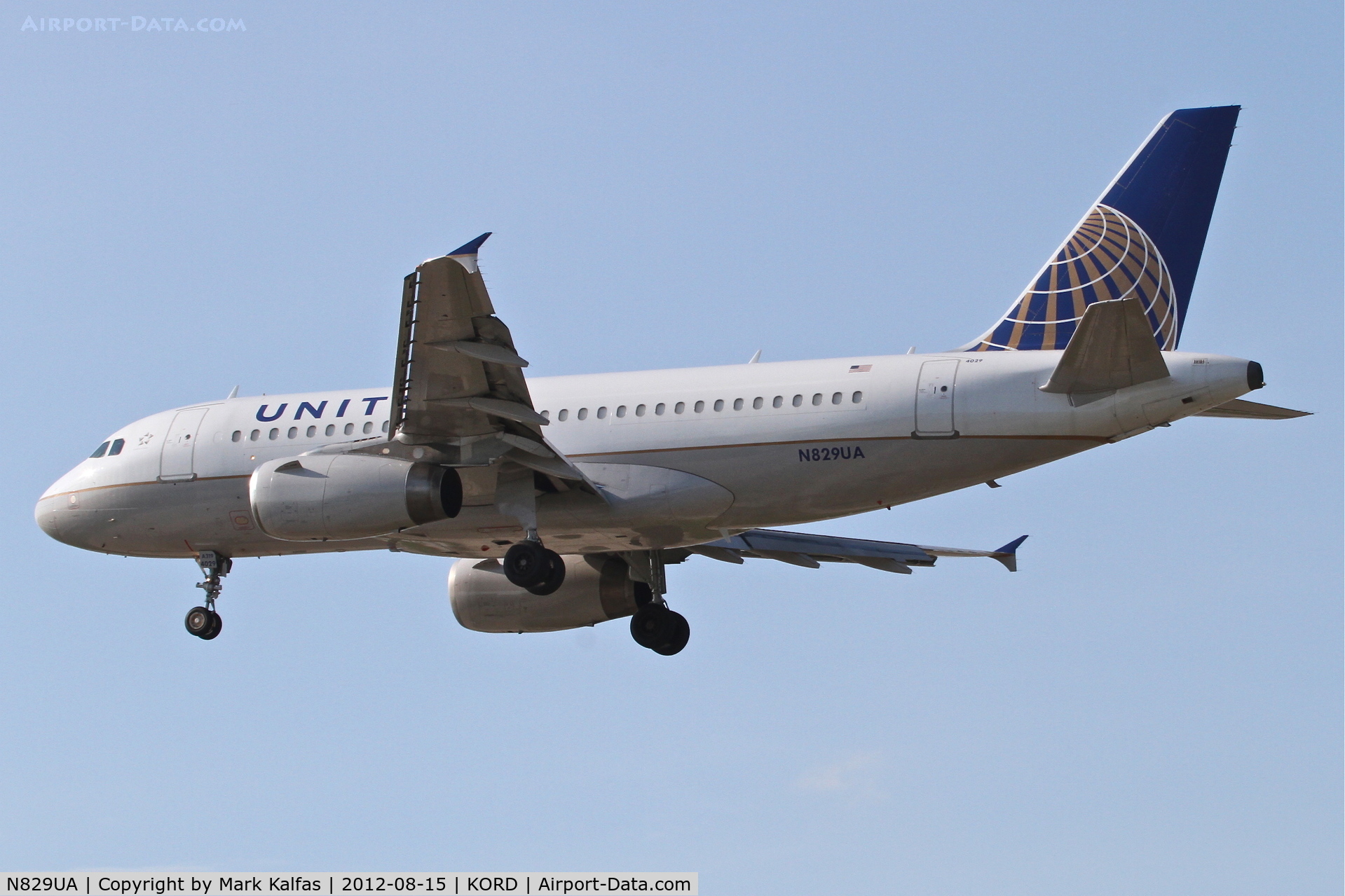 N829UA, 2000 Airbus A319-131 C/N 1211, United Airbus A319-131, UAL6868 arriving from Tampa/KTPA, RWY 28 approach KORD.