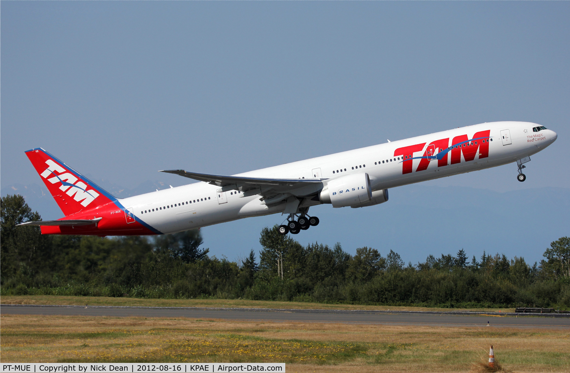 PT-MUE, 2012 Boeing 777-32W/ER C/N 38886, KPAE/PAE