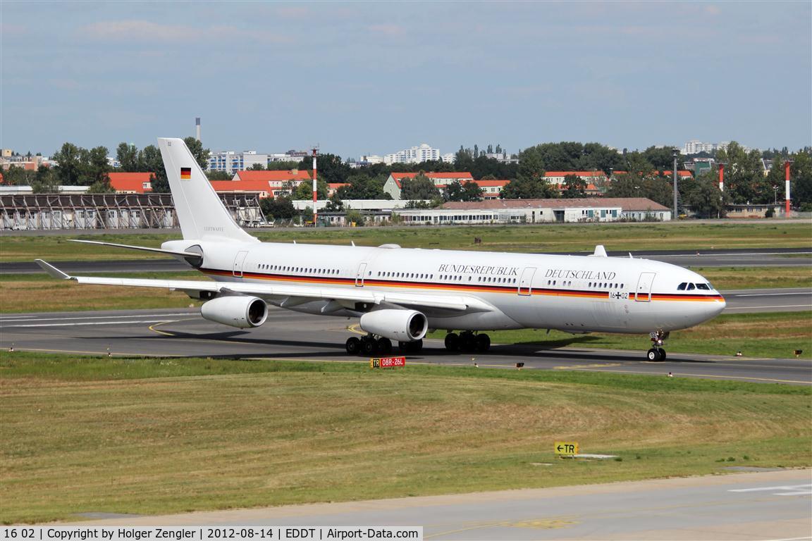 16 02, 2000 Airbus A340-313X C/N 355, On taxi to rwy 08L....