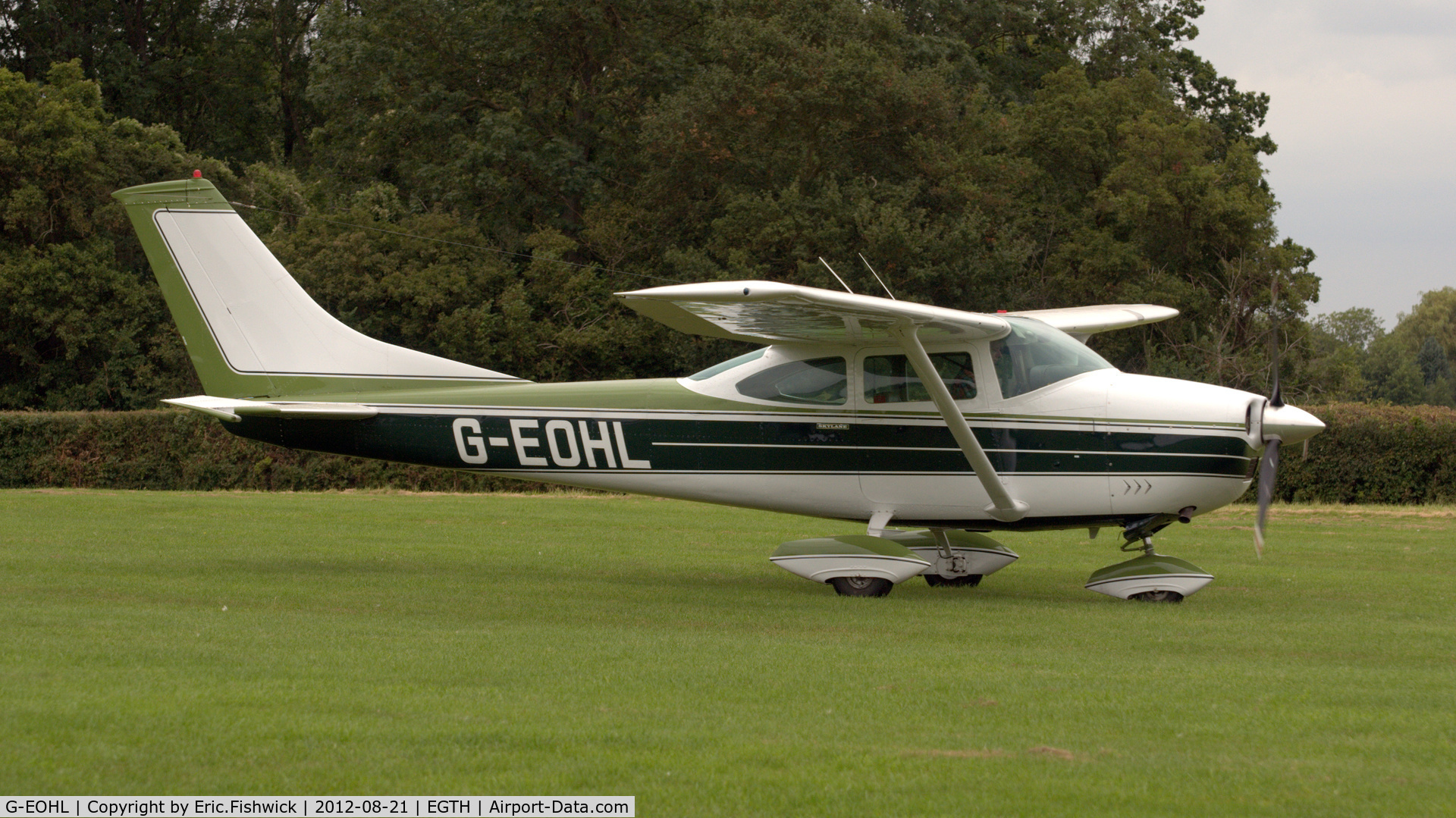 G-EOHL, 1968 Cessna 182L Skylane C/N 182-59279, 3. G-EOHL at Shuttleworth (Old Warden) Aerodrome.