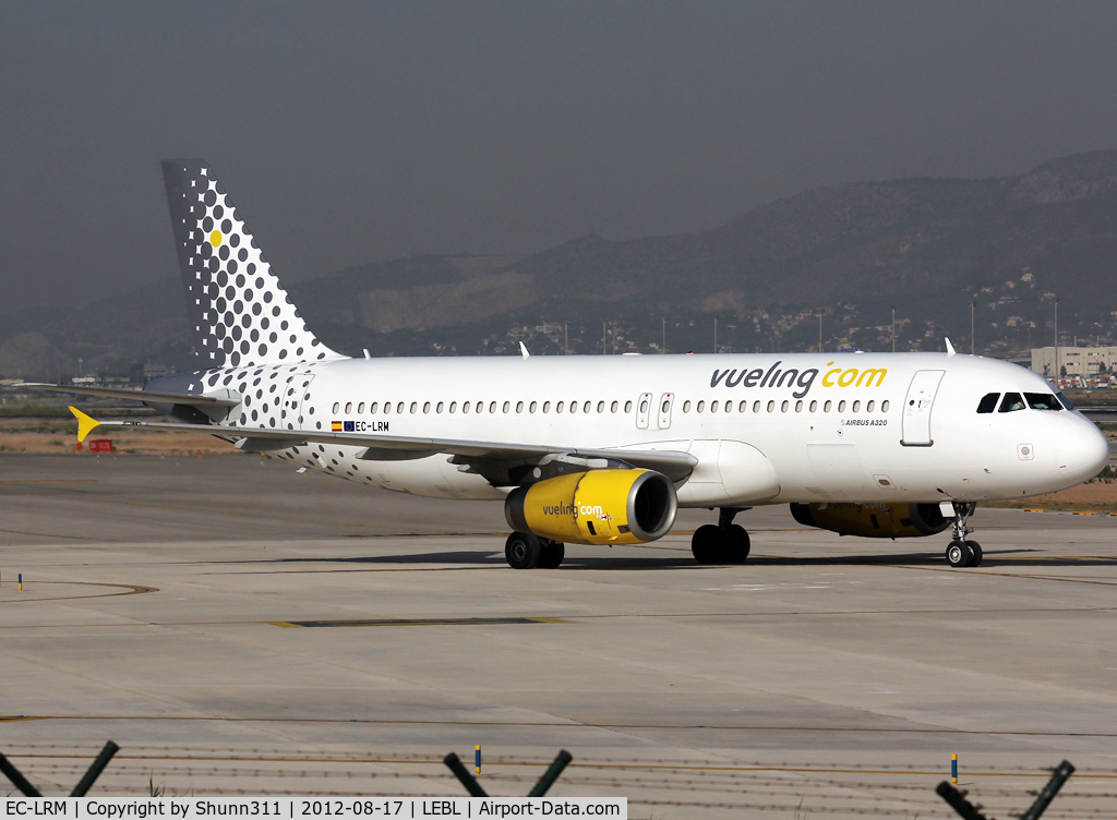 EC-LRM, 2000 Airbus A320-232 C/N 1349, Made exercice at the end of the taxi of rwy 25R