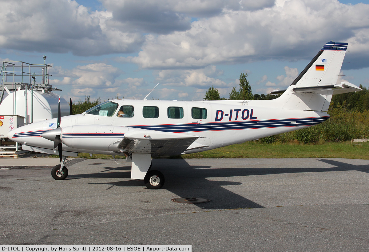 D-ITOL, Cessna T303 Crusader C/N T30300048, Cessna T303 Crusader