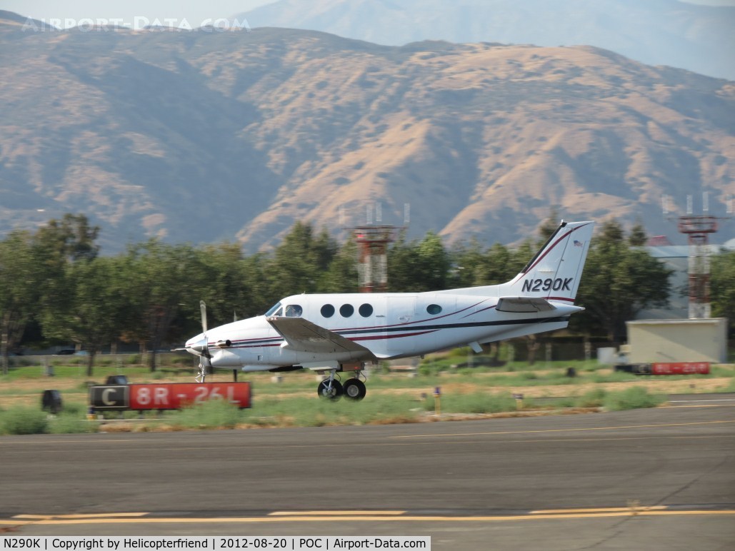N290K, 1980 Beech E-90 King Air C/N LW-337, Starting take off roll on 26L passing taxiway Cocco