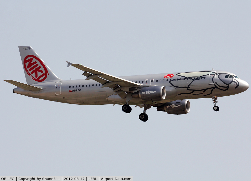 OE-LEG, 2010 Airbus A320-214 C/N 4581, Landing rwy 25R