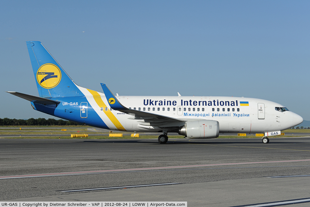 UR-GAS, 1993 Boeing 737-528 C/N 25236, Ukraine International Boeing 737-500