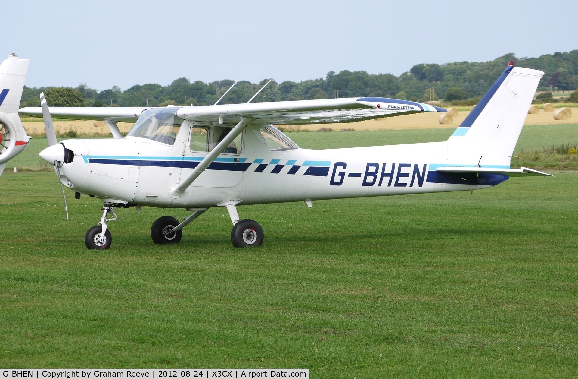 G-BHEN, 1980 Reims FA152 Aerobat C/N 0363, Parked at Northrepps.
