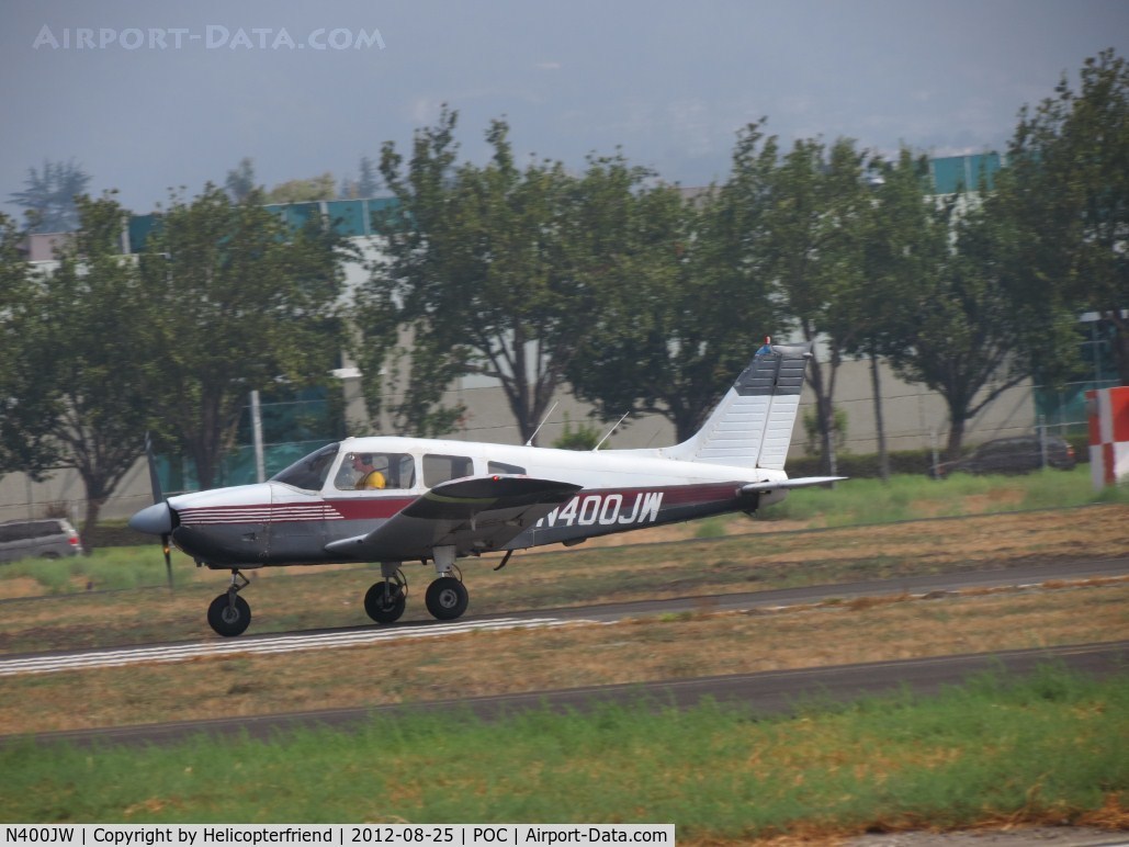 N400JW, 1974 Piper PA-28-180 C/N 28-7405276, On take off roll
