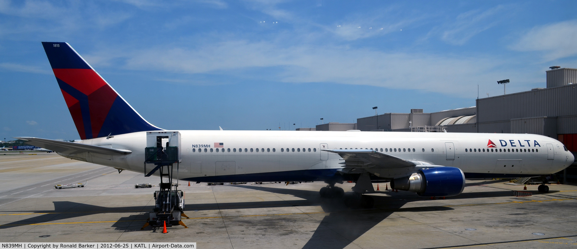 N839MH, 2001 Boeing 767-432/ER C/N 29712, Atlanta