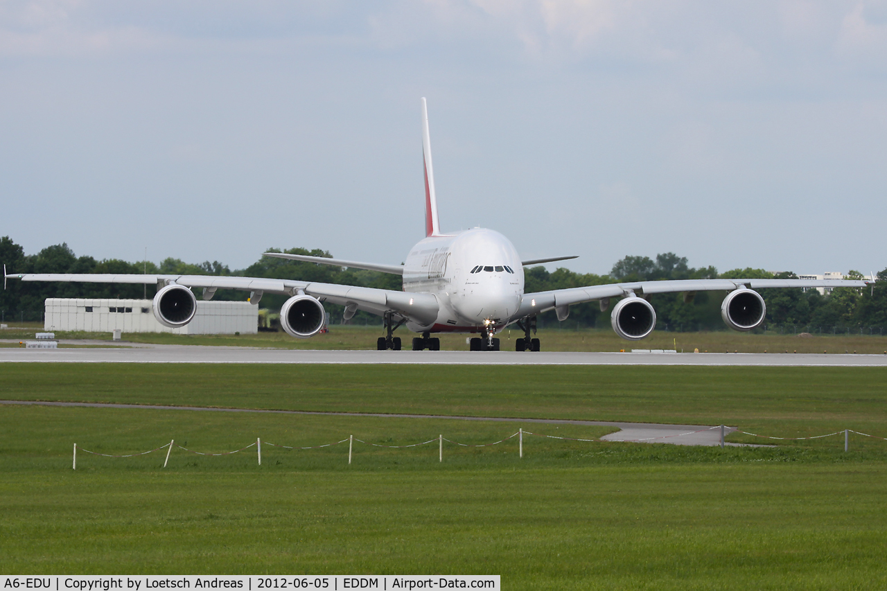 A6-EDU, 2011 Airbus A380-861 C/N 098, Line up - UAE50