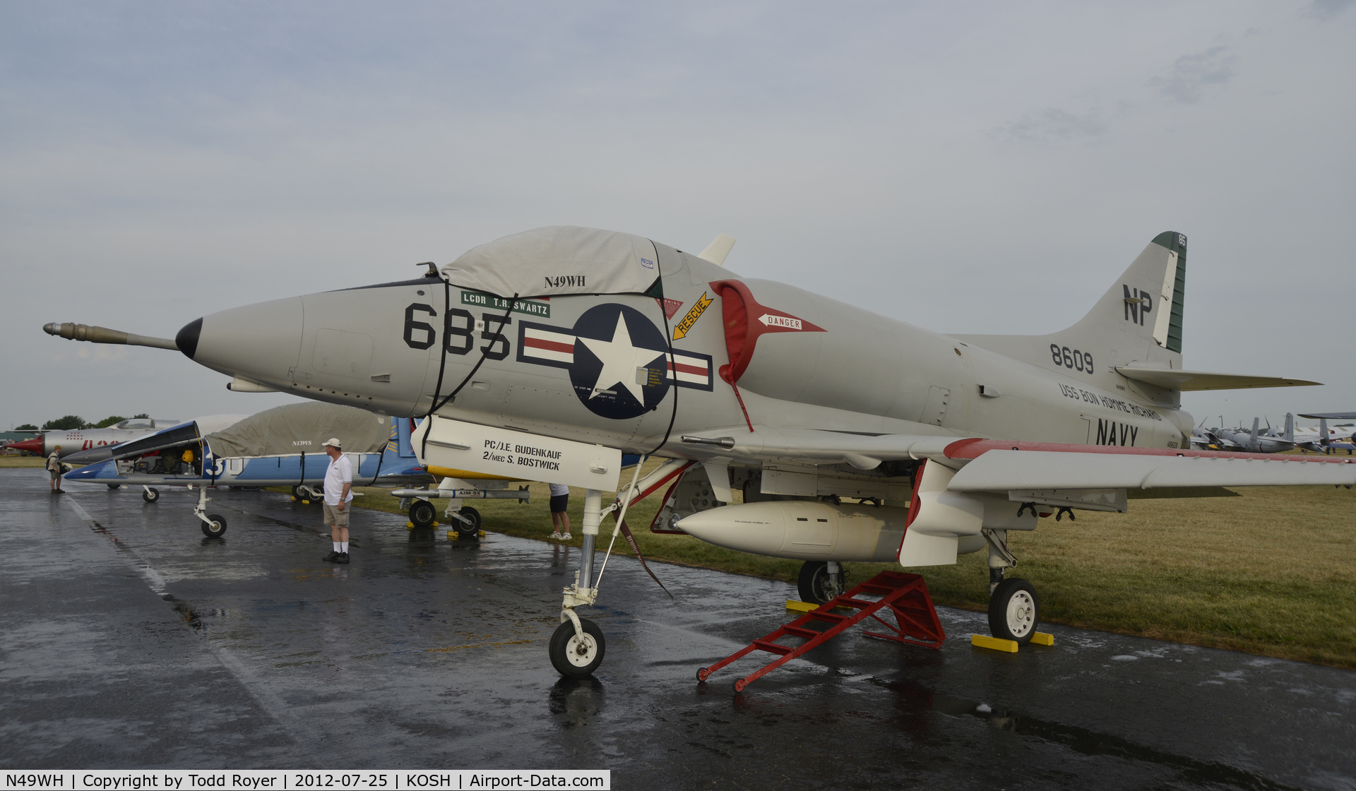 N49WH, 1959 Douglas A-4B Skyhawk C/N 11366, Airventure 2012
