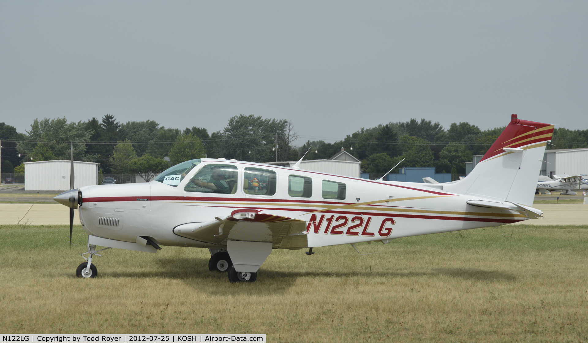N122LG, 1988 Beech A36 Bonanza 36 C/N E-2413, Airventure 2012