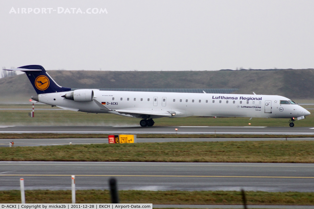 D-ACKI, 2006 Bombardier CRJ-900LR (CL-600-2D24) C/N 15088, Take off in 22R