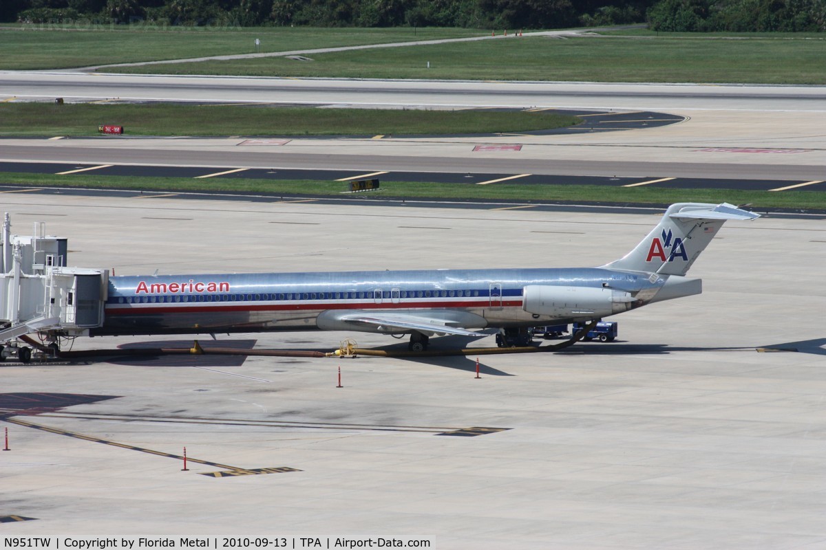 N951TW, 1996 McDonnell Douglas MD-83 (DC-9-83) C/N 53470, American MD-83