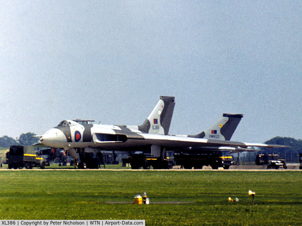 XL386, 1962 Avro Vulcan B.2 C/N Set 36, Vulcan B.2 of 44 Squadron on dispersal at the 1978 RAF Waddington Airshow.