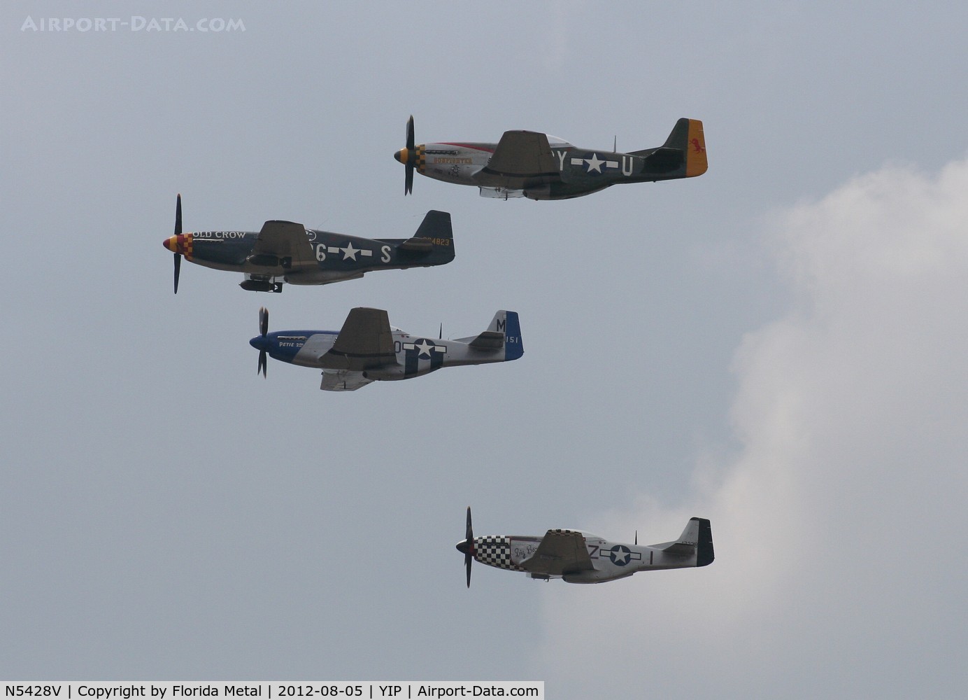 N5428V, 1944 North American P-51D Mustang C/N 122-39723, formation of 4 P-51s