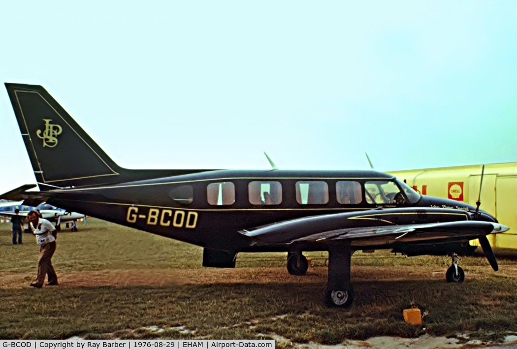 G-BCOD, 1974 Piper PA-31-350 Chieftain C/N 31-7405488, Piper PA-31-350 Navajo Chieftain [31-7405488] (Team Lotus) Amsterdam-Schiphol~PH 29/08/1976