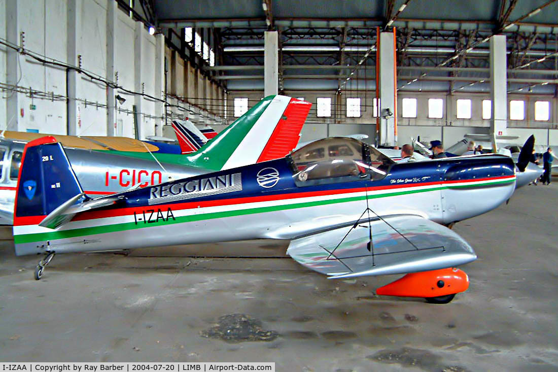 I-IZAA, Mudry CAP-20LS-200 C/N 11, Mudry CAP-20LS-200 [11] Milan-Bresso~I 20/07/2004