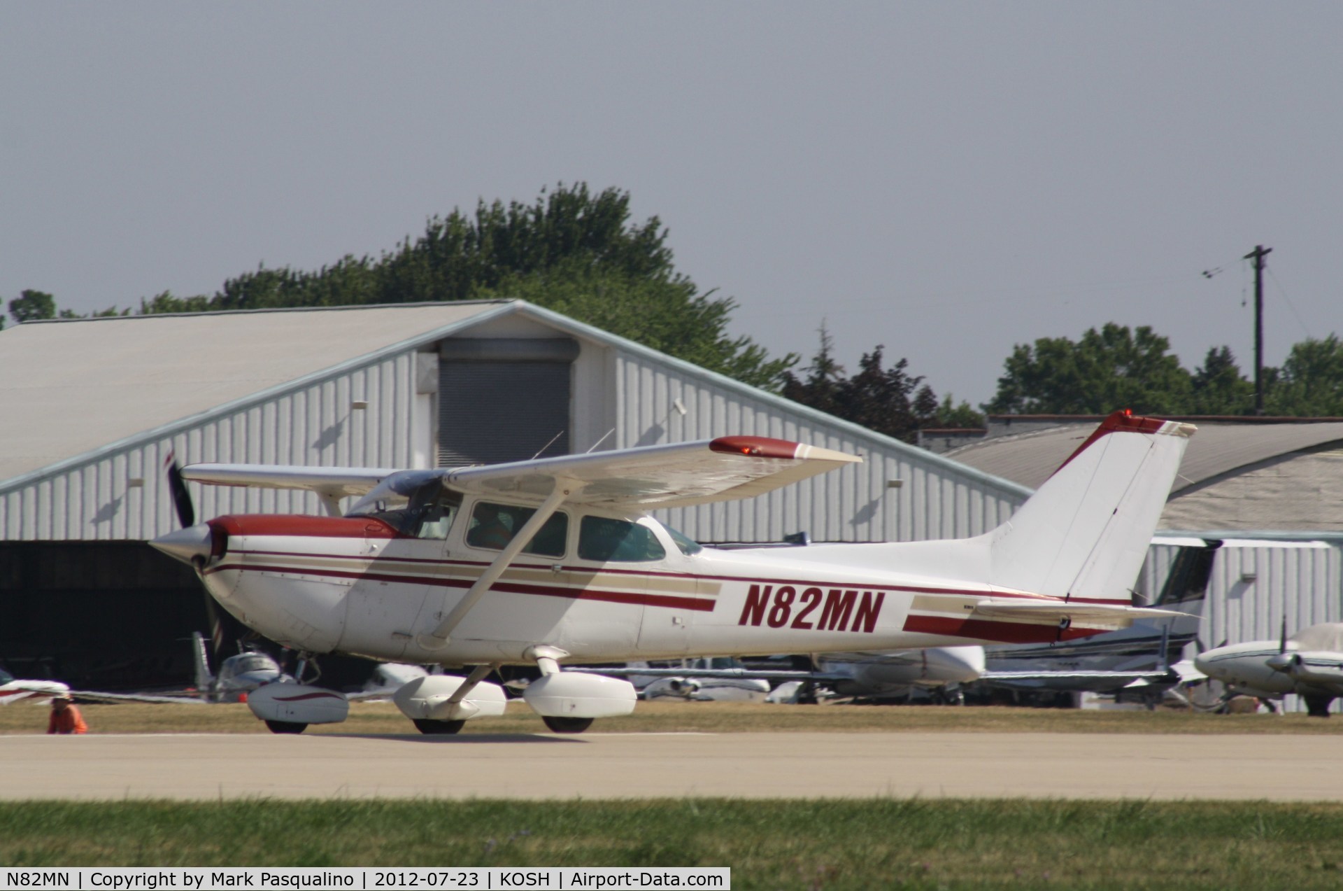 N82MN, 1976 Cessna R172K Hawk XP C/N R1722014, Cessna R172K
