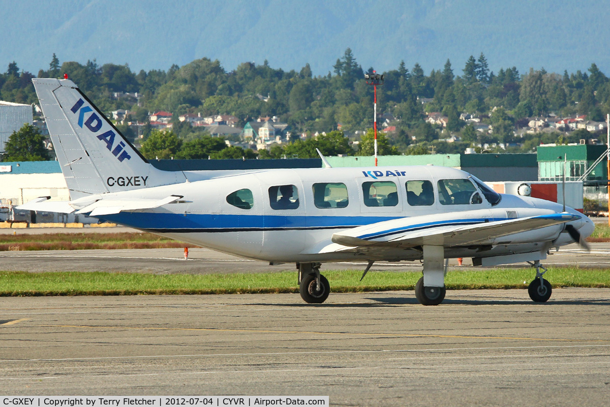 C-GXEY, 1973 Piper PA-31-350 Chieftain C/N 31-7305044, 1973 Piper PA-31-350, c/n: 317305044