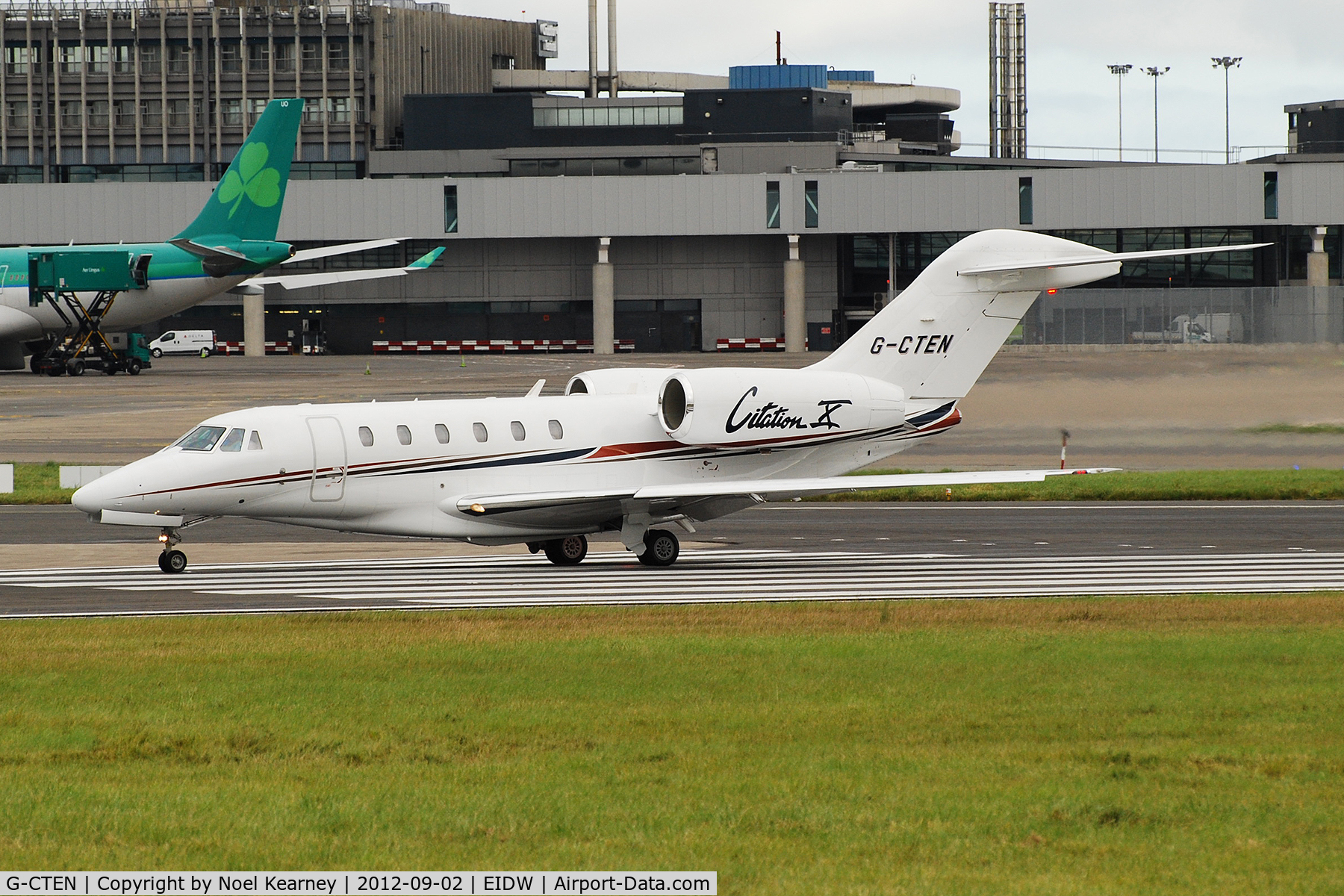 G-CTEN, 2008 Cessna 750 Citation X Citation X C/N 750-0281, Lined up for departure off Rwy 28 at EIDW.