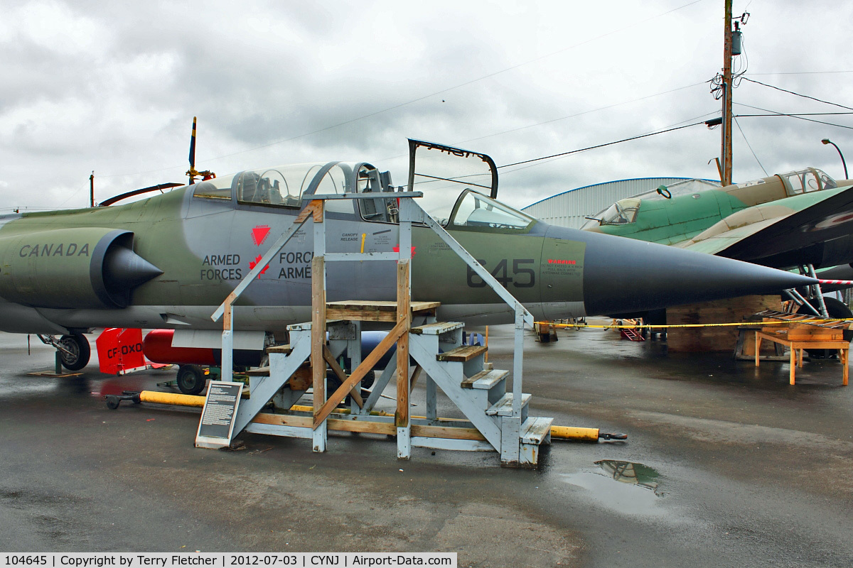 104645, Lockheed CF-104D Starfighter C/N 583A-5315, Lockheed CF-104D Starfighter, c/n: 583A-5315 in Museum at Langley BC