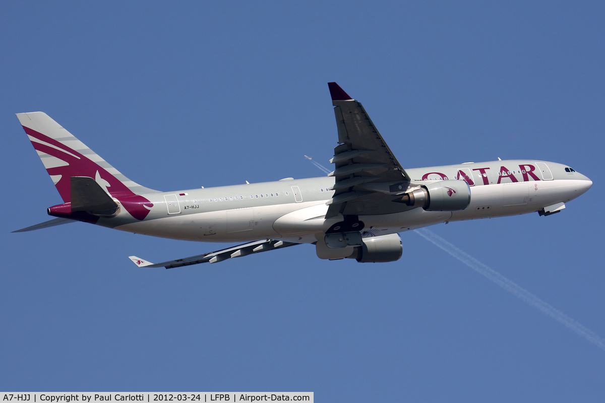 A7-HJJ, 2002 Airbus A330-203 C/N 487, QAF007 blasting away from Rwy 07 for a short hop to Rome.