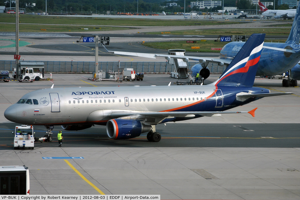 VP-BUK, 2007 Airbus A319-112 C/N 3281, Being pushed out for departure
