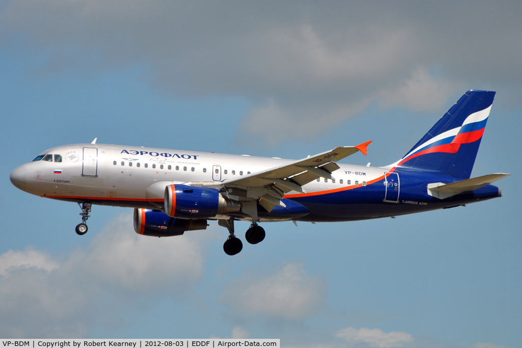 VP-BDM, 2003 Airbus A319-111 C/N 2069, On finals for r/w 25L
