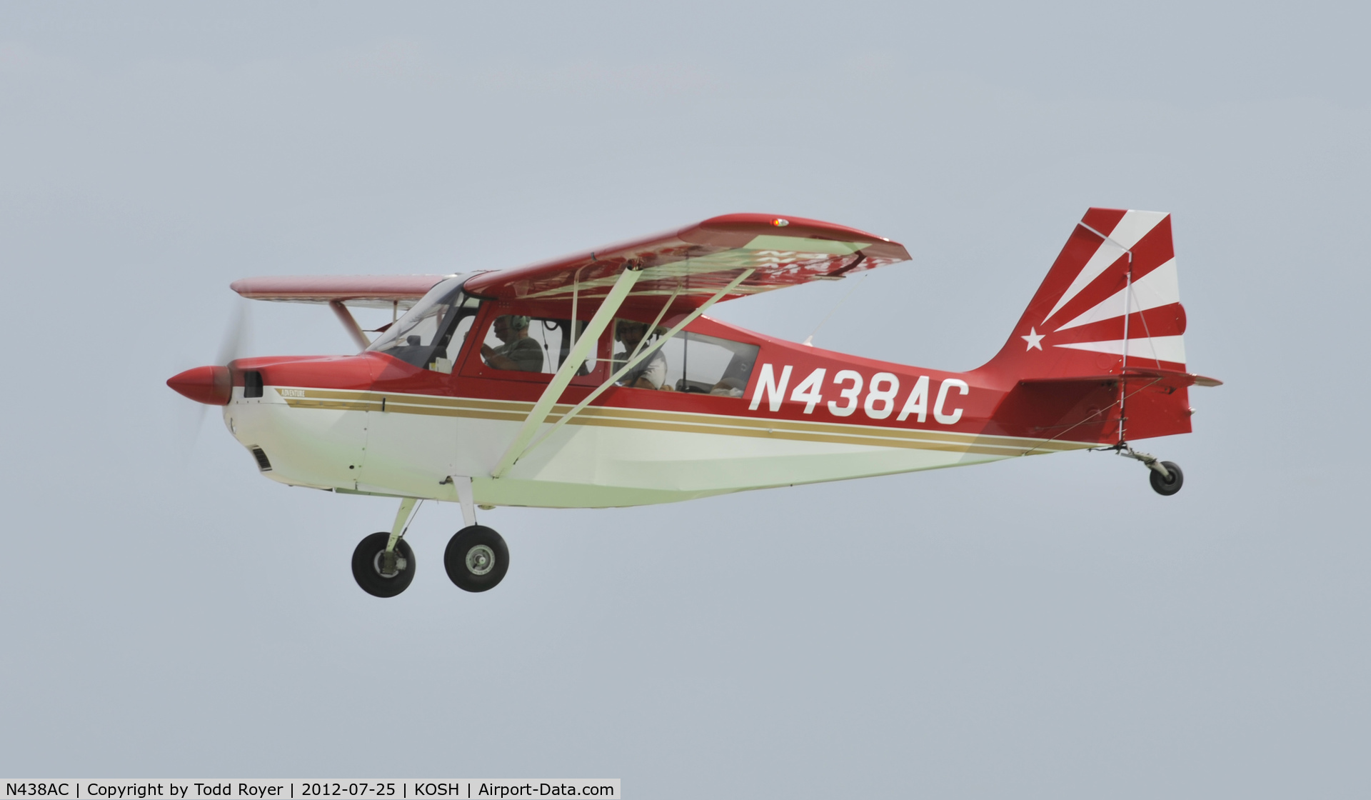 N438AC, 2000 American Champion 7GCAA Citabria C/N 438-2000, Departing Airventure 2012