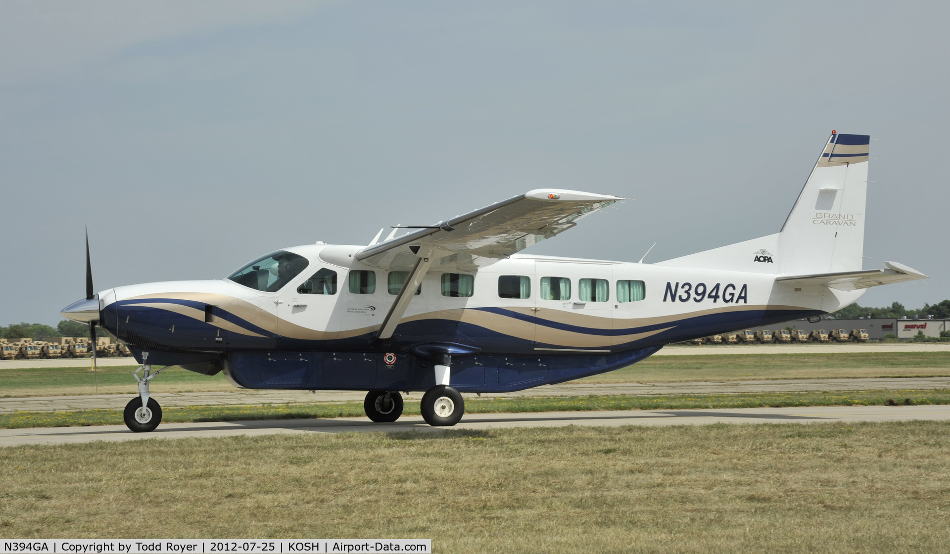 N394GA, 2008 Cessna 208B Grand Caravan C/N 208B2028, Airventure 2012