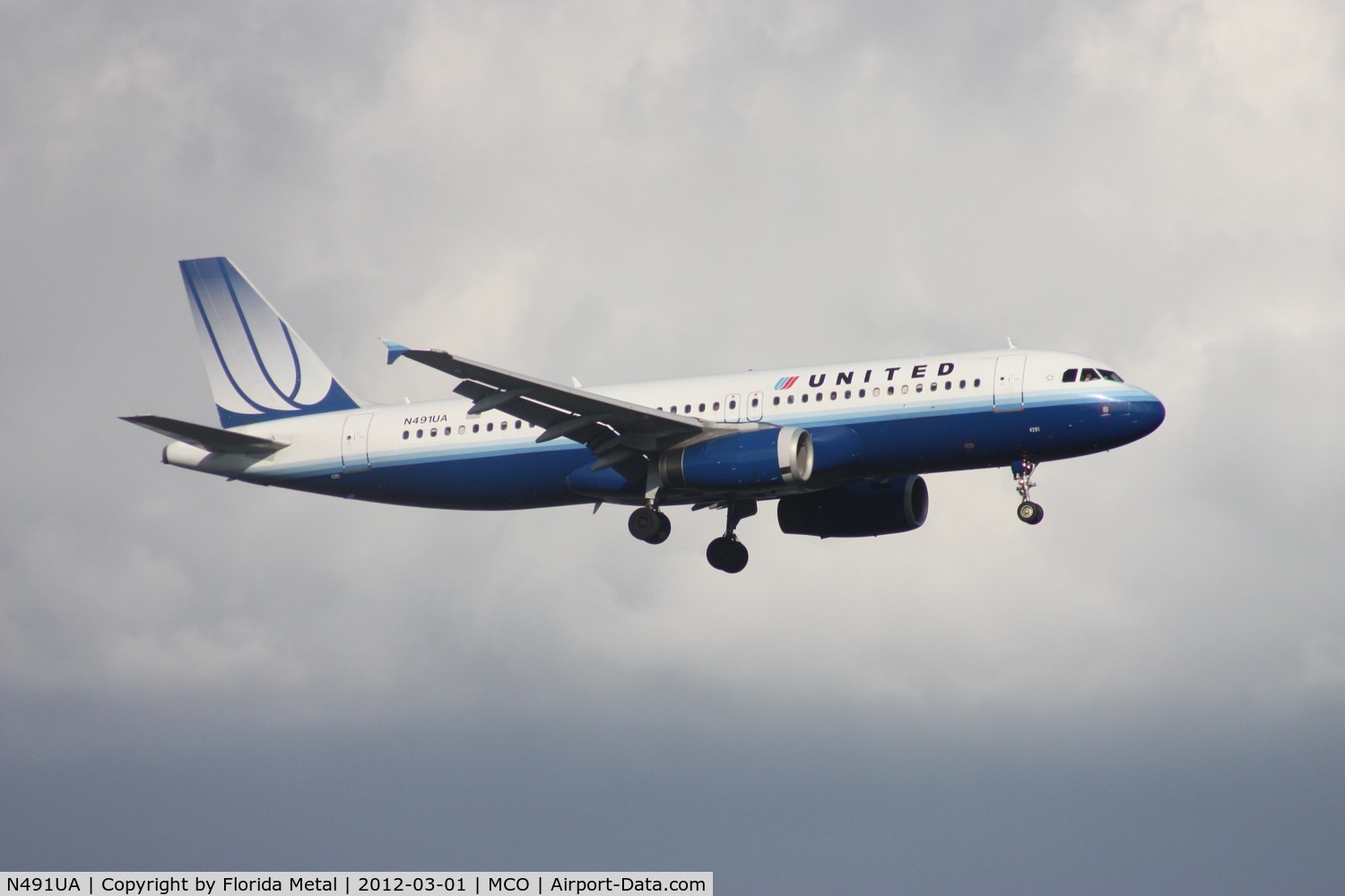 N491UA, 2002 Airbus A320-232 C/N 1741, United A320